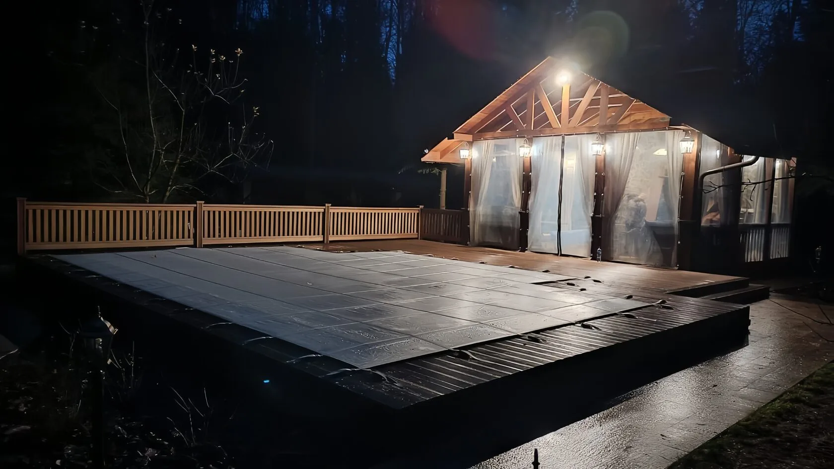 Покрывало для бассейна — защита от мусора