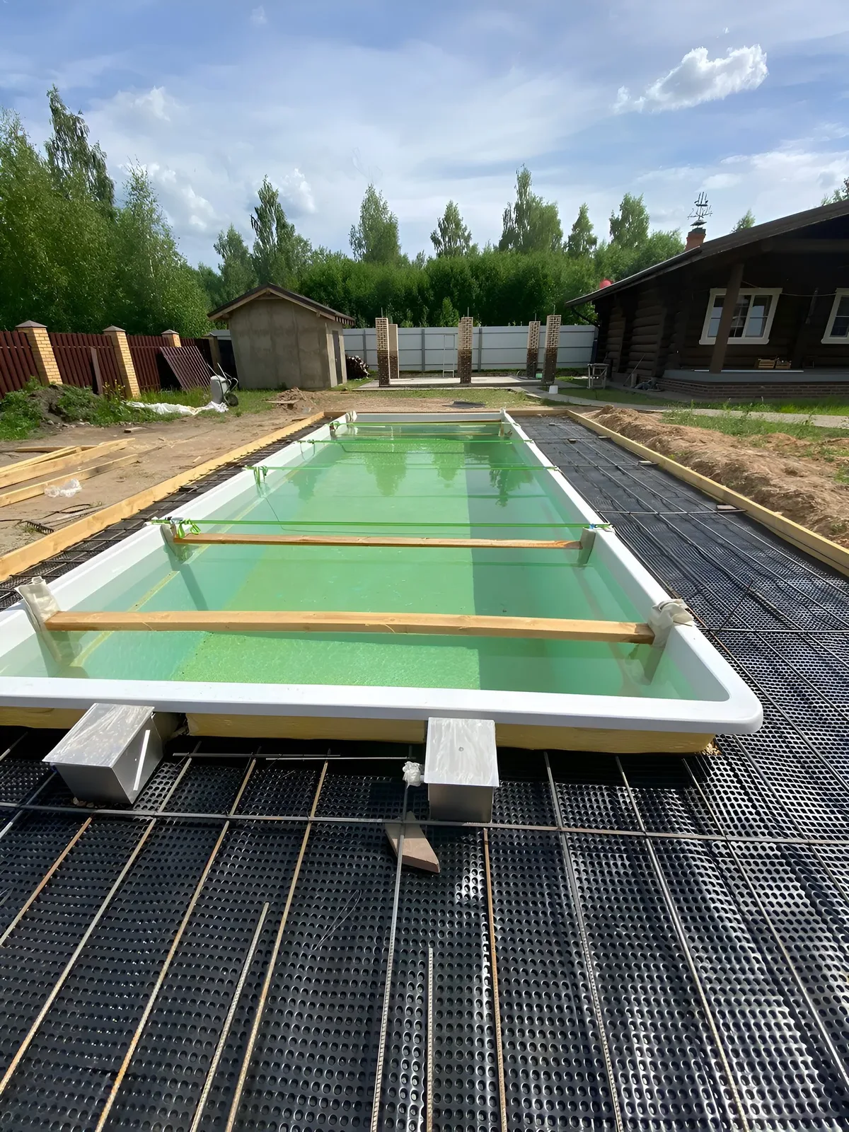 Laguna 9 — вечернее освещение в Королёве